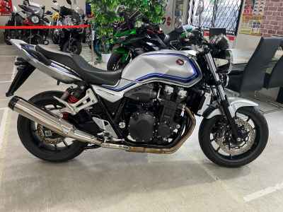 Honda CB1300SF 2023