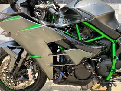 Kawasaki Z H2 Carbon 2021