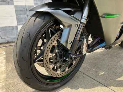 Kawasaki Z H2 Carbon 2021