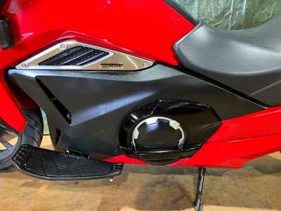 Honda NM4 Vultus 2016