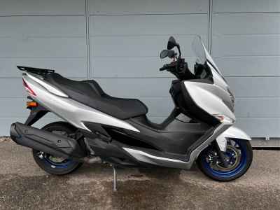 Suzuki Burgman 400 2021