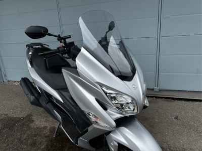 Suzuki Burgman 400 2021