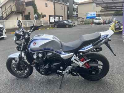 Honda CB1300SF 2023
