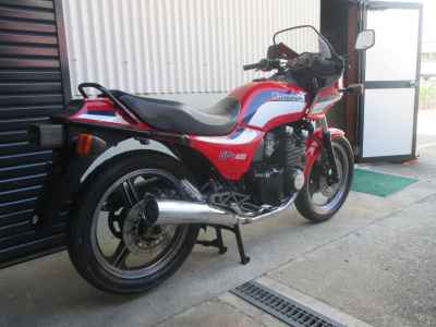 Kawasaki GPZ400F 2026