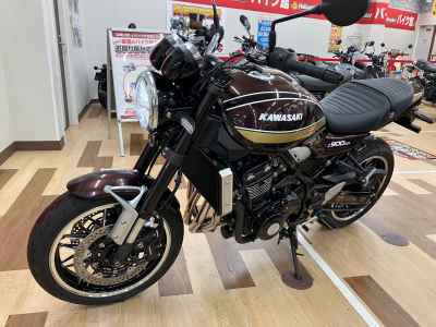 Kawasaki Z900RS 2025