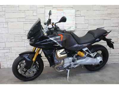 Moto Guzzi V100 Mandello 2023