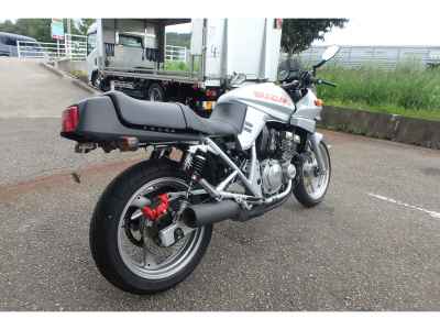 Suzuki GSX250S Katana