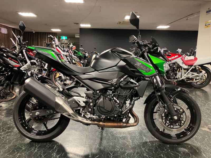 Kawasaki Z400 2021