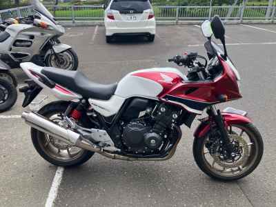 Honda CB400 Super Boldor 2020