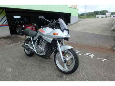 Suzuki GSX250S Katana