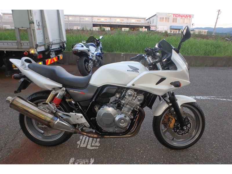 Honda CB400 Super Boldor 2010