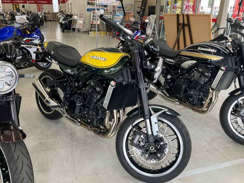 Kawasaki Z900RS 2023