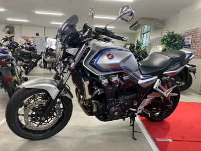 Honda CB1300SF 2023