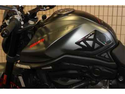 Ducati Monster 937+ 2022