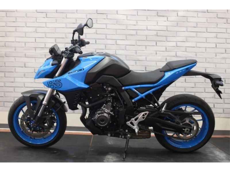 Suzuki GSX-8S 2023