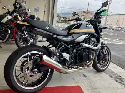 Kawasaki Z900RS 2024