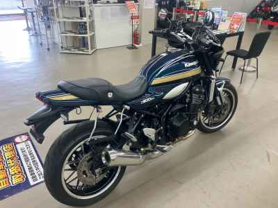 Kawasaki Z900RS 2021