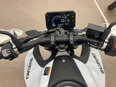 Suzuki GSX-8S 2023