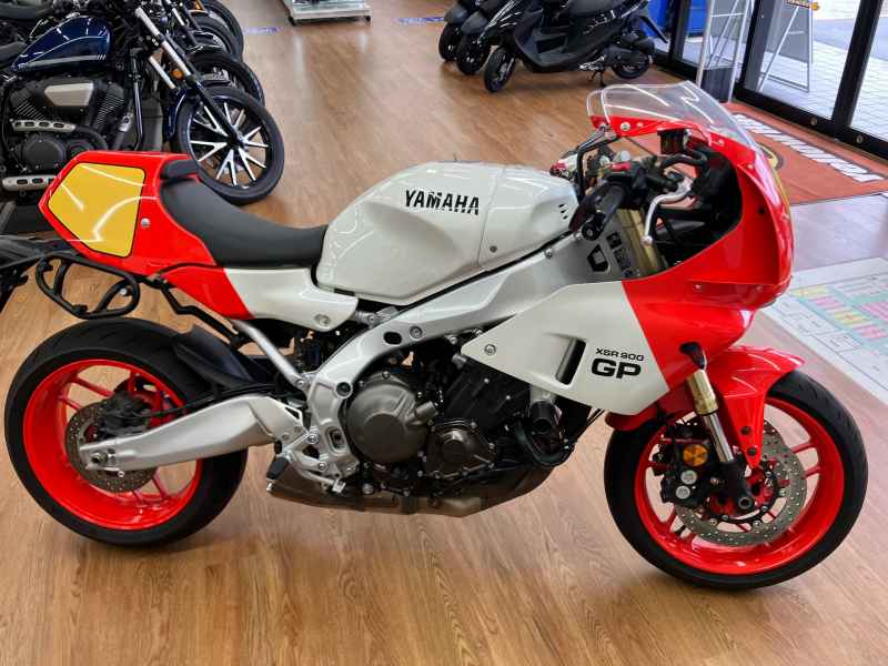 Yamaha XSR900 GP 2024