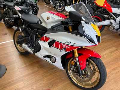 Yamaha YZF-R7 2022