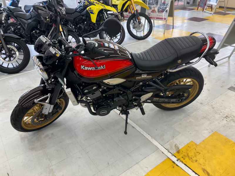 Kawasaki Z900RS 2022