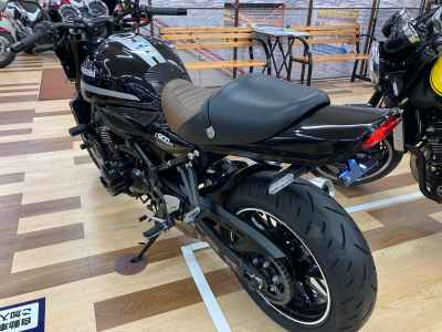 Kawasaki Z900RS Cafe 2021
