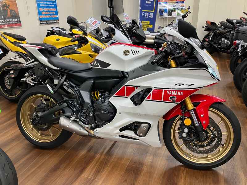 Yamaha YZF-R7 2022