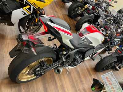 Yamaha YZF-R7 2022
