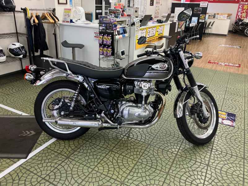 Kawasaki W800 2025