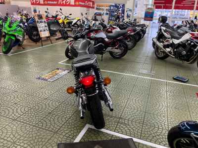 Kawasaki W800 2025