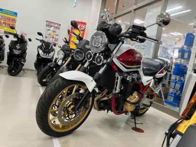Honda CB1300SF 2022