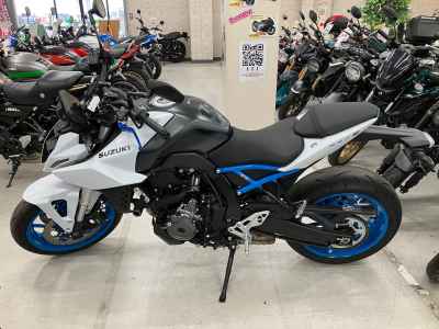 Suzuki GSX-8S 2023