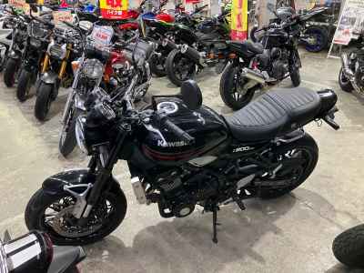 Kawasaki Z900RS 2024