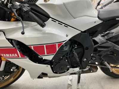 Yamaha YZF-R1 2023