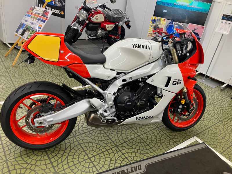 Yamaha XSR900 GP 2024