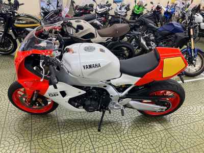 Yamaha XSR900 GP 2024