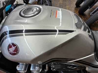Honda CB1300SF 2021