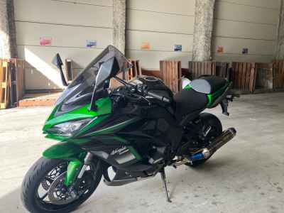 Kawasaki Ninja 1000SX 2021