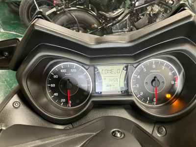 Yamaha XMAX 250