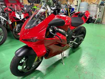 Ducati Panigale V4S 2025