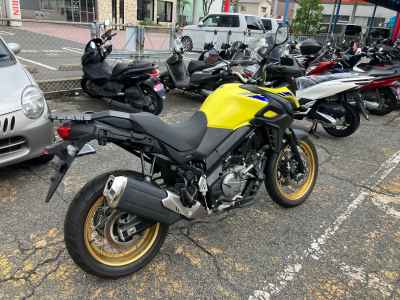 Suzuki V-Strom 650 2022