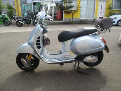Vespa GTS ST 2021