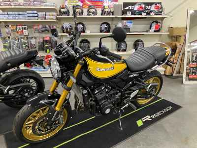 Kawasaki Z900RS 2023