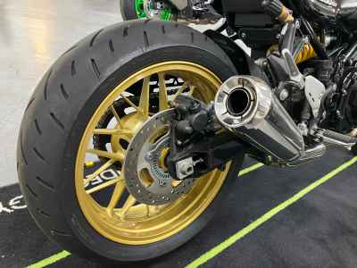 Kawasaki Z900RS 2023
