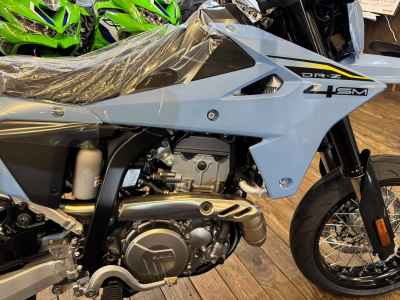 Suzuki DR-Z4SM 2026