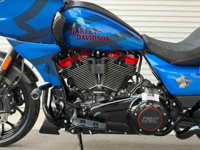Harley-Davidson FLTRX STSE CVO 2026