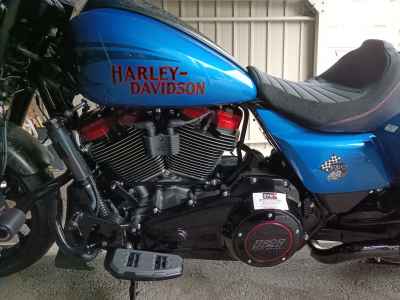 Harley-Davidson FLHXSTSE 2026