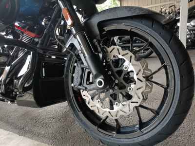 Harley-Davidson FLHXSTSE 2026