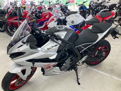 Suzuki GSX-8R 2024