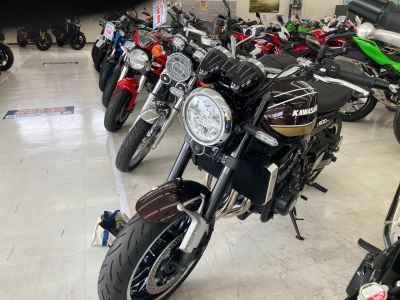 Kawasaki Z900RS 2025